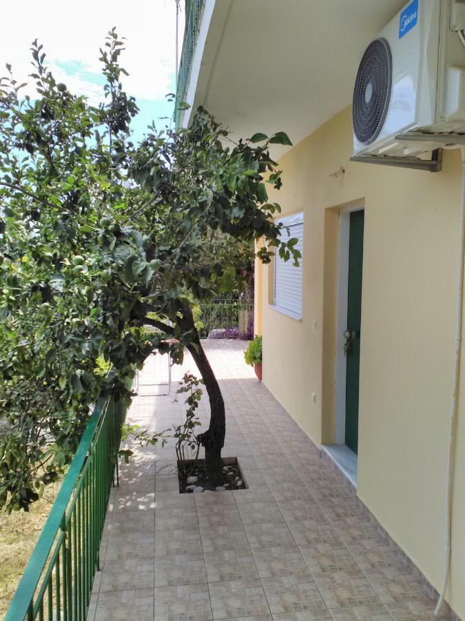 Klidonas Apartments Akrogiali Exterior photo